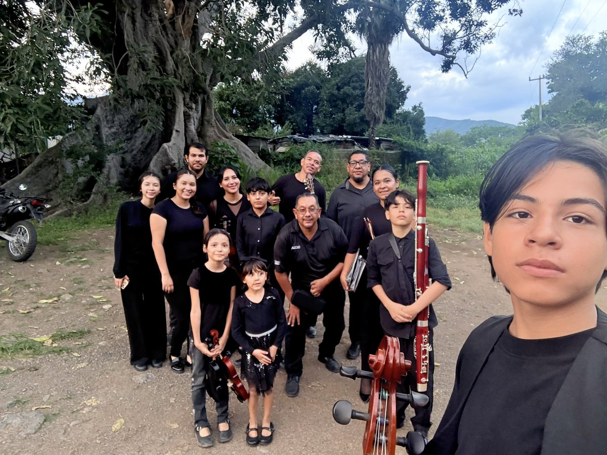 OTAorquesta's tweet photo. Presentación especial en El Centro Integral de Justicia Regional Autlán en celebración del programa de Fiestas Patrias 2025. 
17 de septiembre de 2025.
#Ota
#TípicaDeAutlán
#Ensamble
#Autlán
#orquesta https://t.co/fWSy4Ib2PZ