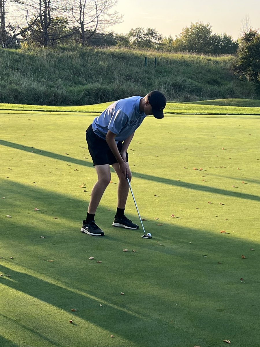 May not be senior night, but Richie leads the way with a 36! JP with a great round and a 39! Mustangs best Elk Grove to finish the conference season at 8-2.