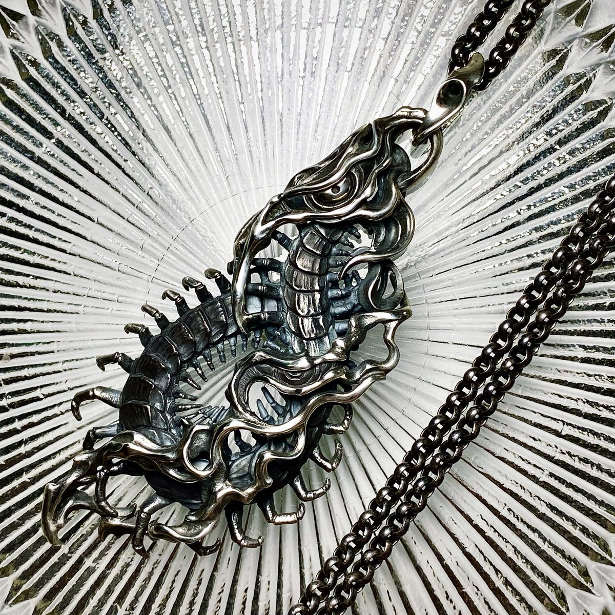 百足ペンダント

avatara.thebase.in/items/118046112

#lostwax