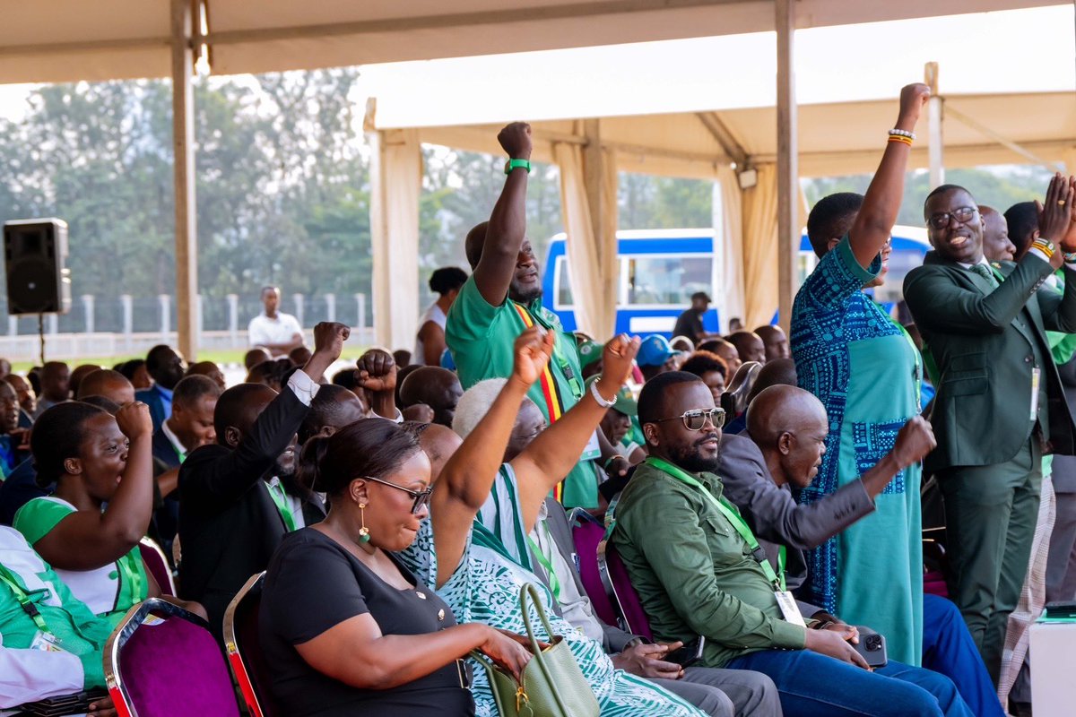 Yoweri K Museveni tweet media