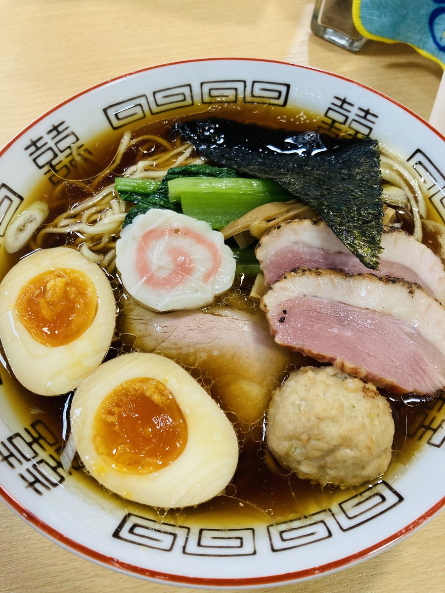 待っていました❗️この日を
2月以来の再食 #四つ葉 さん
in  #お食事ちゅうぼう

私的に麺、スープ、焼豚、卵その他、非の打ち所がない🍜
美味美味美味😋

是非ともまた ご出店宜しくお願い致します(⁎ᴗ͈ˬᴗ͈⁎) 
#ラーメン