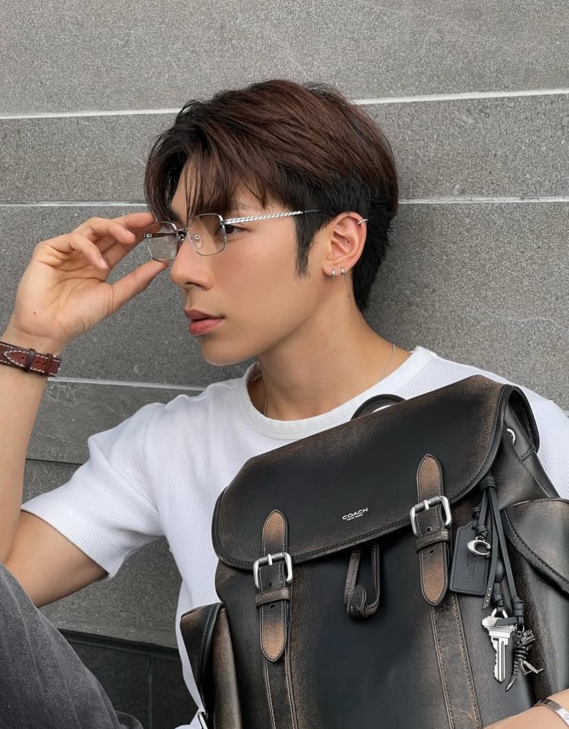 muonmumu's tweet image. แฮนซั่มออลเดอะไทม์มาก

#ATLAS_TH #JetATLAS