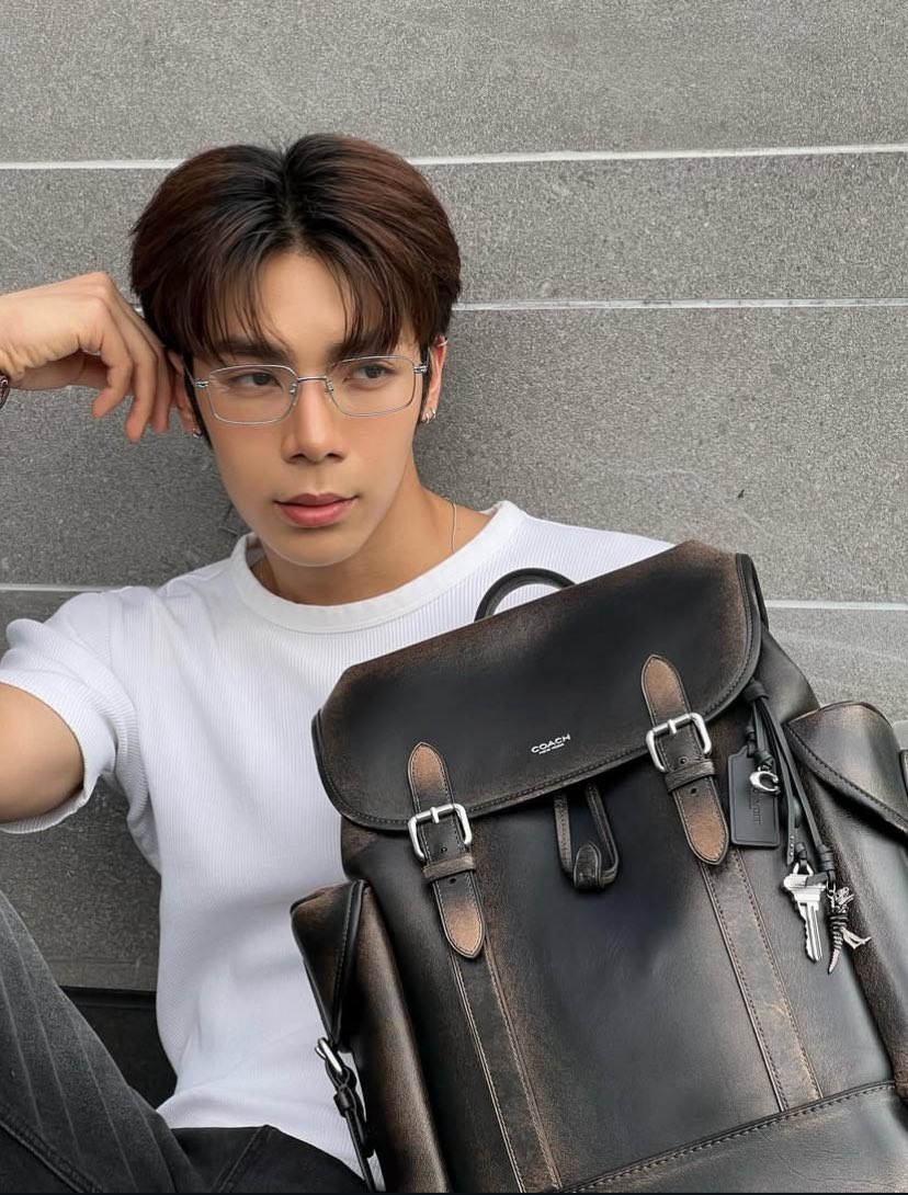 muonmumu's tweet image. แฮนซั่มออลเดอะไทม์มาก

#ATLAS_TH #JetATLAS