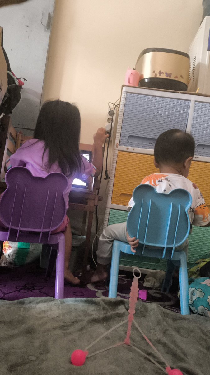 AyuRizkiyah's tweet photo. Kursi belajar anak anak 
https://t.co/7afEiWpC19 https://t.co/7zNNjrjPhQ