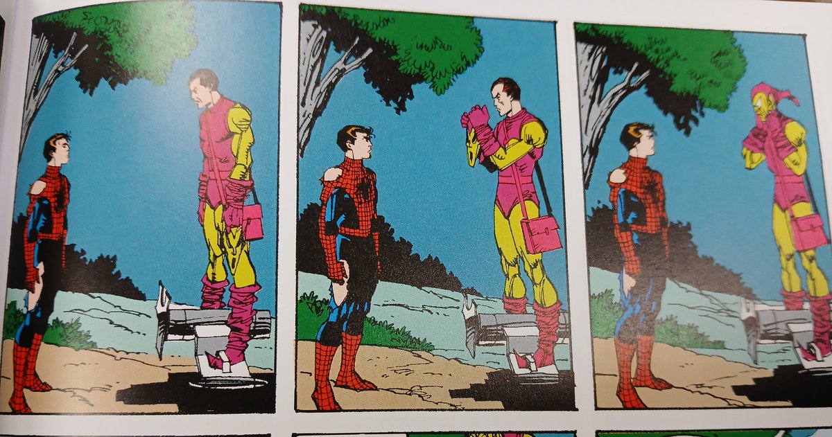 As Harry is putting on the Goblin mask, Peter is balling his fists. It's such a minor detail but I love it.