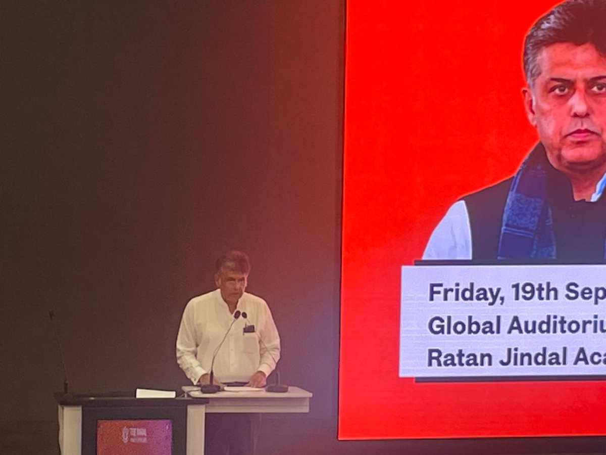 ManishTewari's tweet photo. Addressing the Inaugural session of the #JindalPolicyConclave on India and the world at @JindalGlobalUNI organised by @JSGP_JGU https://t.co/QcHfabPgmI