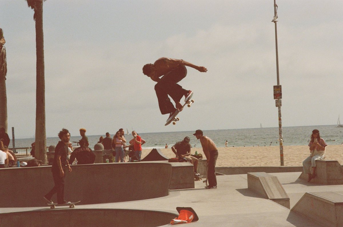 christian tweet media