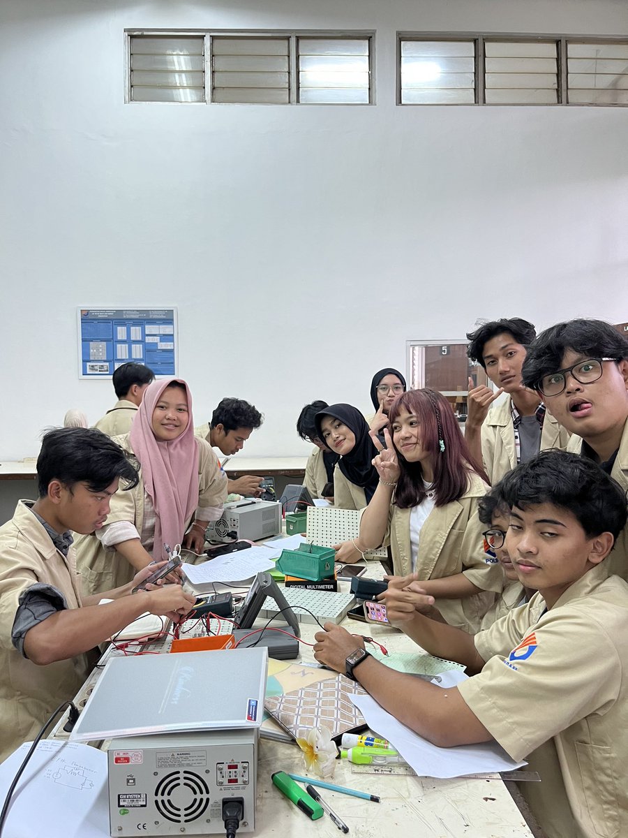 salwa ★ tweet media