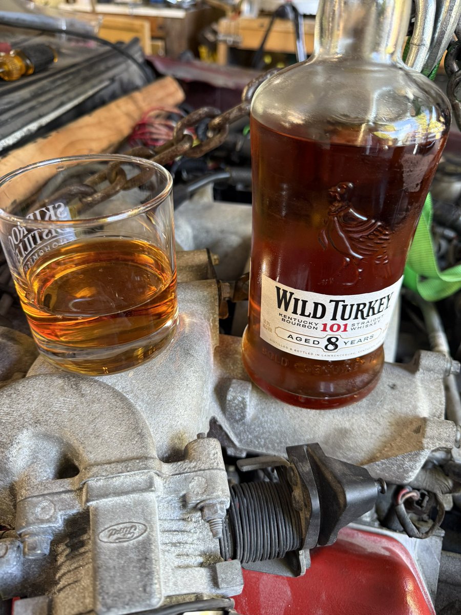 HinesThe's tweet photo. @itsthedogsfault @keriscaggs @jax_buckeye @MstlyPcflBourbn @GatorFlair @TheWhiskeyGuyON @TakeLifeNeat @chillbutvibrant @Bourbon_Gamer @web4O @NavornJohnson @kurtfogleman @cvjohnson19 #freshcrack of @WildTurkey 101 8 yr! If you have not had this, please consider it next time at the store. So good for less than 4D https://t.co/VMrNO9Gckm