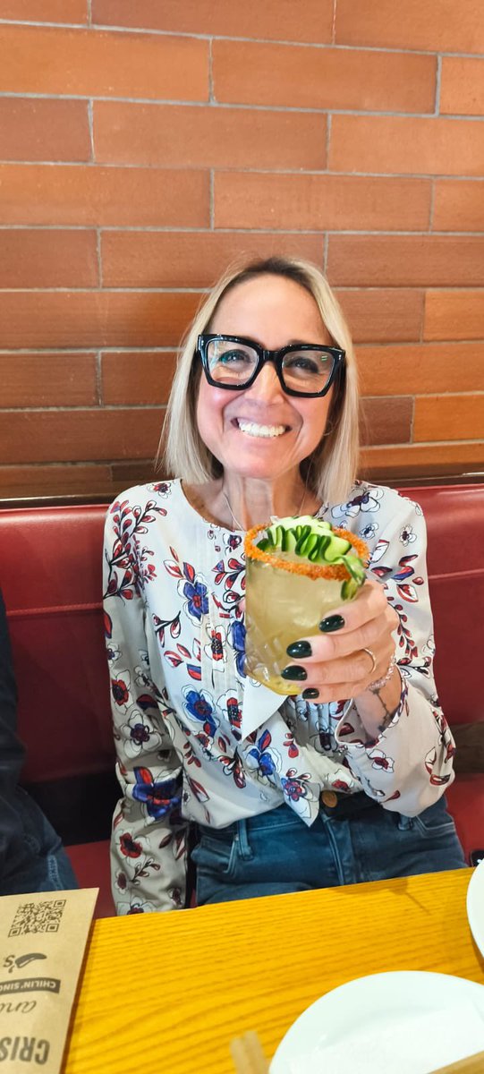 Eva Aguilar Lindenberger tweet media