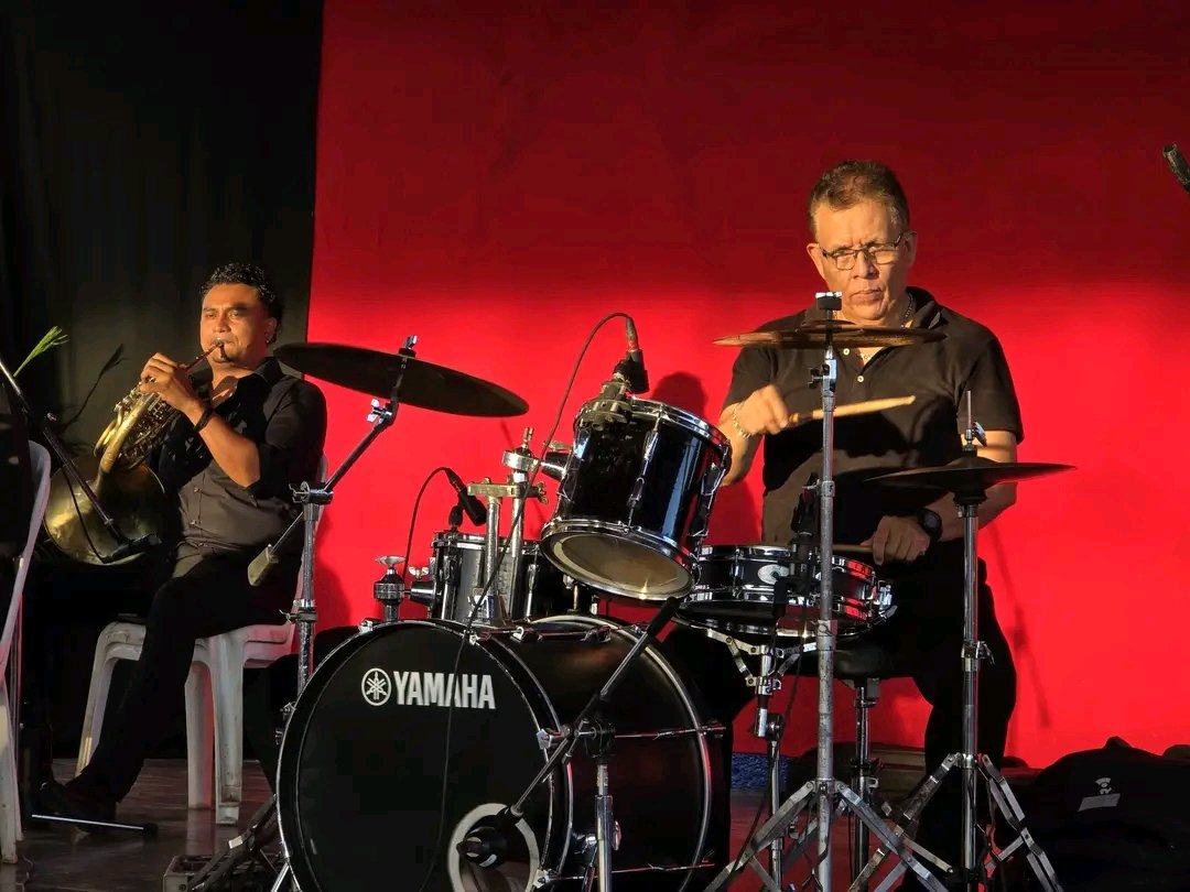 Concierto revolucionario en honor a los Héroes de Nandaime, a cargo de Camerata Bach, desde la Plaza José Dolores Estrada.
#Nicaragua #Nandaime