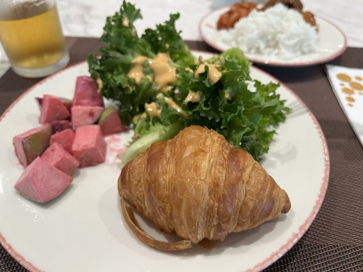 consome01's tweet photo. [実績解除] ビートルートを食べる

空腹ゲージ上がんないけどめちゃくちゃうめぇ https://t.co/LtjDKrSzMR