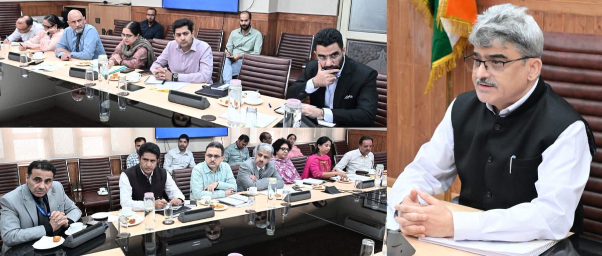 NHM, J&K (@nhmjk5) on Twitter photo Chief Secy Shri Atal Dulloo,IAS held detailed talks with NITI Aayog’s Dr. V.K. Paul on establishing Tele-ICU facilities in new GMCs of J&K. J&K set to adopt a hub-and-spoke model for 24x7 expert critical care, drawing on leading national Tele-ICU practices. <a href="/MoHFW_INDIA/">Ministry of Health</a> Chief Secy Shri Atal Dulloo,IAS held detailed talks with NITI Aayog’s Dr. V.K. Paul on establishing Tele-ICU facilities in new GMCs of J&K. J&K set to adopt a hub-and-spoke model for 24x7 expert critical care, drawing on leading national Tele-ICU practices. <a href="/MoHFW_INDIA/">Ministry of Health</a>