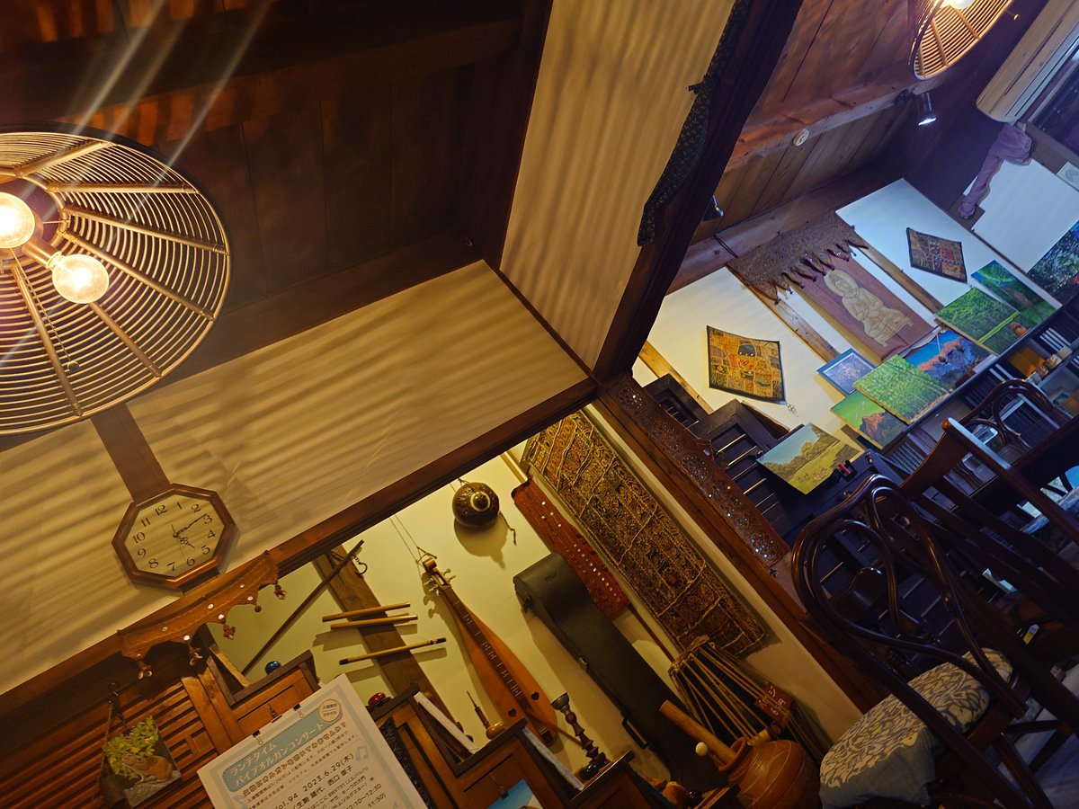 dainithinyorai's tweet image. ラストは奈良に戻りバスターミナルのSOUSUKEさんで柿の葉茶ベースのさっぱりだけどチーズとナッツが絶妙なかき氷を食べながら雨宿り。店員さんが雨が止む前に出ようとしたらわざわざ大丈夫ですかと声までかけてくださって、味も心遣いも大ファンになりました。
#SOSUKE
＃仲野太賀　
＃豊臣兄弟！