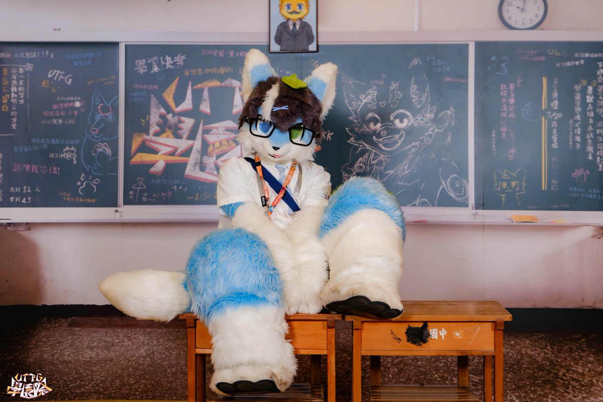 「雖然我是學弟，但我可不是乖乖牌喔哼哼w」

#FursuitFriday
#UTFG2025
📷：<a href="/howard5566183/">迪麗雅</a>
