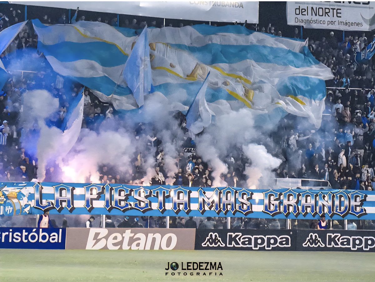 Aun no llegamos a juntar los fondos para comprar fuegos artificiales, necesitamos de tu ayuda.

SUMANDO TU APORTE PODES GANARTE LA CAMISETA DEL BEBE ACOSTA!

Dale Decano, copate con el recibimiento. A #LaFiestaMasGrandeDelNorte LA HACEMOS JUNTOS! 
Dale RT

Alias: SOMOS1902TUCUMAN