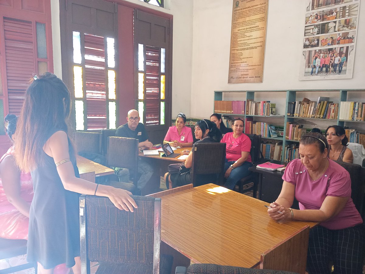 ArandaCreagh's tweet photo. Diputados de #Guantánamo visitamos el Archivo Histórico Provincial como parte de las acciones que aseguran la rendición de cuentas del CITMA a la Asamblea Nacional del Poder Popular. Compromiso y desvelo de su colectivo destacan por preservar la memoria histórica. #Cuba https://t.co/9BWrRpU6fc