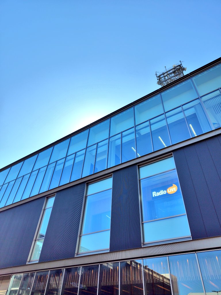 abs_radio's tweet image. 【予告9/22(月)#あさ採り ワイド秋田便】

🎙9時頃
小国輝也さん〜 #王鵬 関の大叔父
#大相撲九月場所

🎙️9時30分頃
高橋希さん〜BOOKgathering in 松倉
#本と暮らしの小さなつどい

📪メッセージテーマ
「得な買い物 損な買い物」
📱ap.akita-abs.co.jp/api/app.html
✉️akita-abs.co.jp/asa-mail/

#賀内隆弘