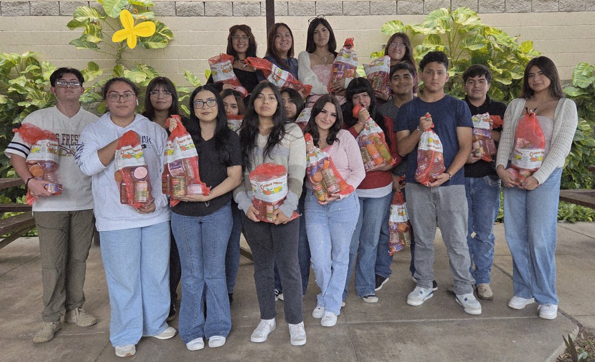 Letip@CIS-LFHS (@letipcislf16285) on Twitter photo Thank you to our CIS <a href="/cameron_cis/">CIS Cameron County</a> student volunteers <a href="/losfresnoshigh/">Los Fresnos High</a> who assisted in organizing  & distributing our generous donation from @RGVFoodBank. Our students and parents are always grateful. 😍
#beingpresentmatters
#Allinforkids 
#Seniors2026 
#Juniors Thank you to our CIS <a href="/cameron_cis/">CIS Cameron County</a> student volunteers <a href="/losfresnoshigh/">Los Fresnos High</a> who assisted in organizing  & distributing our generous donation from @RGVFoodBank. Our students and parents are always grateful. 😍
#beingpresentmatters
#Allinforkids 
#Seniors2026 
#Juniors
