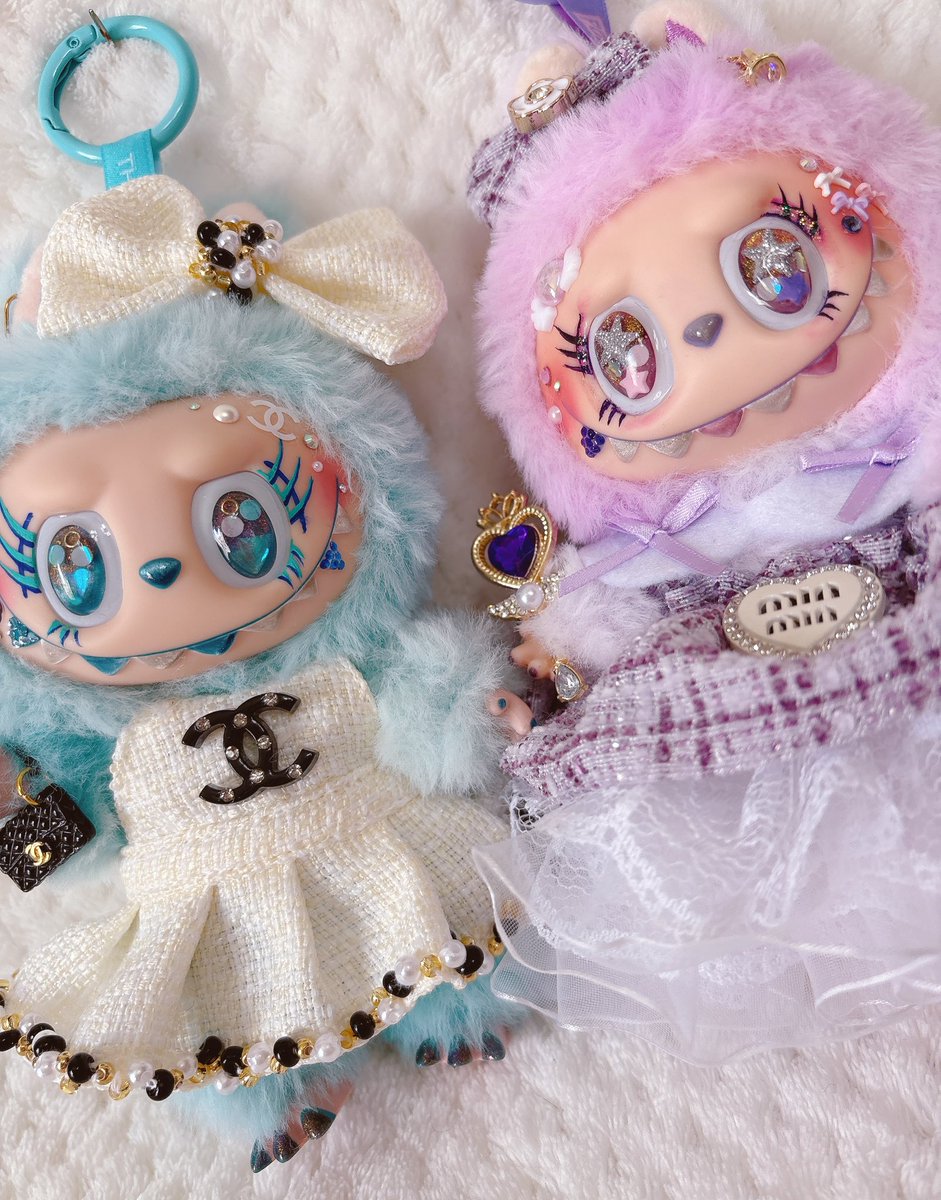 erinanails's tweet image. お客様のラブブちゃん

衣装も持ち込みして下さったのを

ビーズやチュチュ
リボンもカスタム

お顔はカラコン
まつげ、ネイル

デコレーション♡

#ラブブデコ#ラブブ#ラブブカスタム#labubu