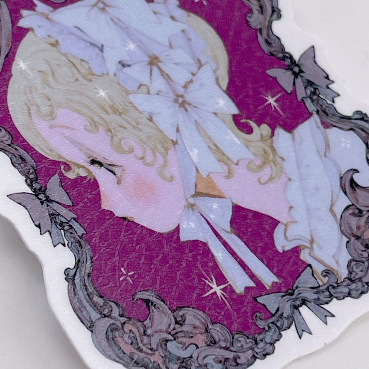 あられ様 ステッカーも新しく作りました🎀 表面はレザー風のラミネート加工され