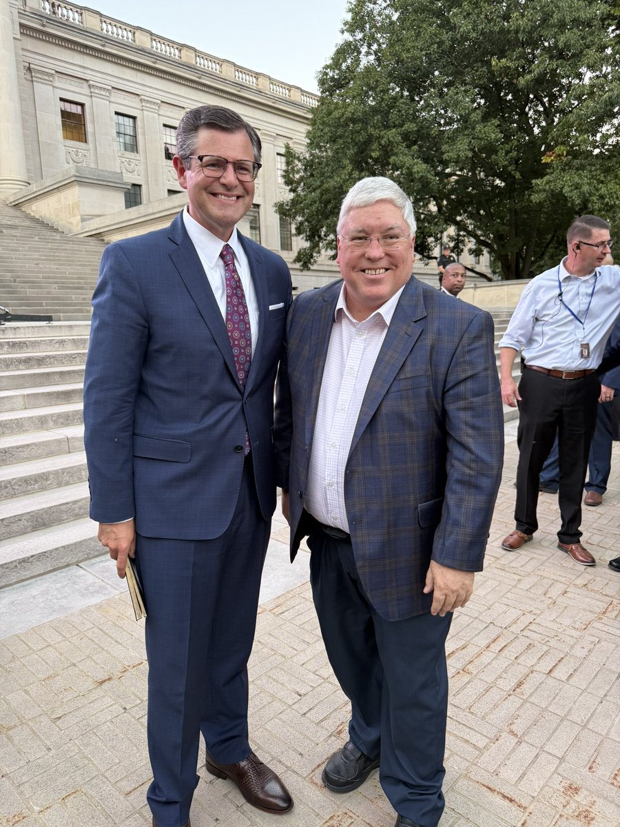 Roger E. Pauley tweet media