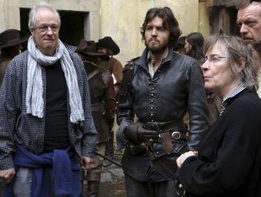 JuttaFreudig's tweet photo. #MusketeersEurope Four boys ❤️& the people #BehindTheScenes who made them #TheMusketeers
⚜️ Creator #AdrianHodges Showrunner #ColinWratten Producer #JessicaPope Costume Designer #PhoebeDeGaye - #TomBurke #LukePasqualino #SantiagoCabrera #HowardCharles #MissingTheMusketeers https://t.co/bHZVnOouON
