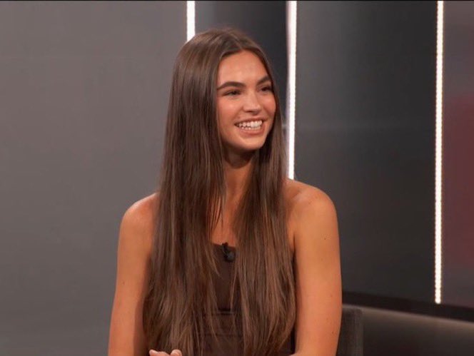rvhile's tweet photo. the prettiest double eviction victims #bb27 https://t.co/eSFcmEdRNw