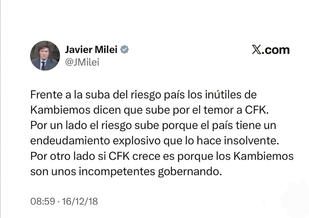 gabiestevezok's tweet photo. Qué bien envejeció este tweet del Presidente. Solo hay que reemplazar Kambiemos por La Libertad Avanza y es un diagnóstico perfecto. https://t.co/P7vLLVcoD5