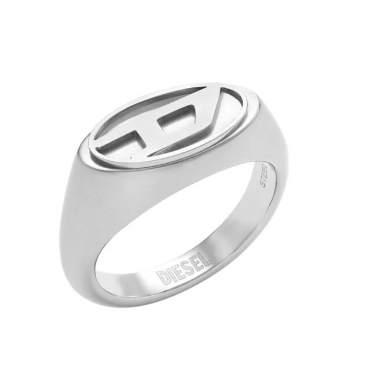 asrm916525's tweet image. 見事ライキの亡霊になったので、ライキが無事にデビューするまでのお守りに、といつも付けていたのと同じ指輪を買いました💍(激重オタク)(人差し指のサイズで買った)
デビューいつまでも待ってるよ🌟🌟🌟キラキラ輝く未来が待っていますように
#THELASTPIEACE #RAIKI