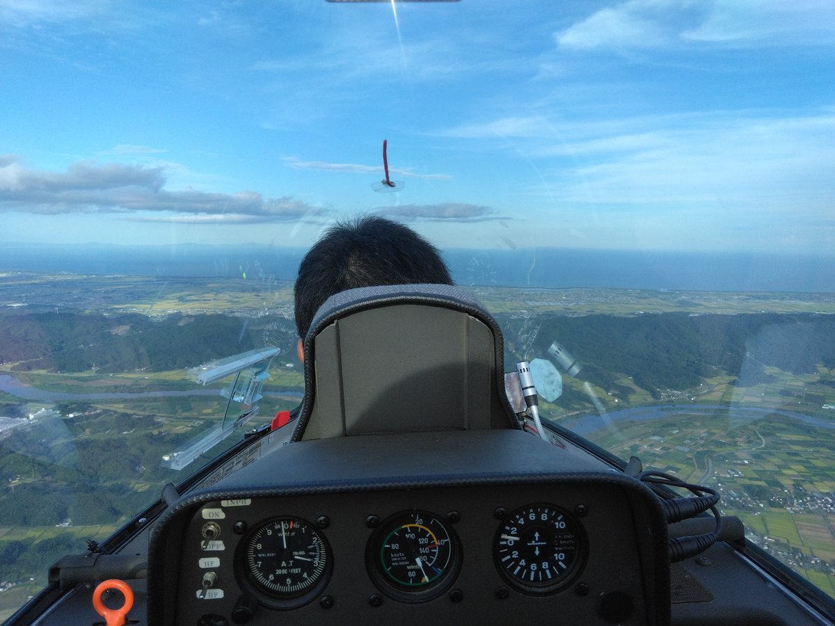 公益社団法人宮城県航空協会 SAM(Sky Association of Miyagi) (@gliderkakuda) on Twitter photo 会員各位
9月20~23日は4日間連続フライトです
全日9:00集合。ソロで飛ばれる方はスピン、サブGトレーニングを受けてください。
ソアリングシーズンがスタート!特に21日は条件が良さそう。しっかりと準備をしてください。
航空事故、インシデントが続いています。安全意識を高めて臨んで下さい。 会員各位
9月20~23日は4日間連続フライトです
全日9:00集合。ソロで飛ばれる方はスピン、サブGトレーニングを受けてください。
ソアリングシーズンがスタート!特に21日は条件が良さそう。しっかりと準備をしてください。
航空事故、インシデントが続いています。安全意識を高めて臨んで下さい。