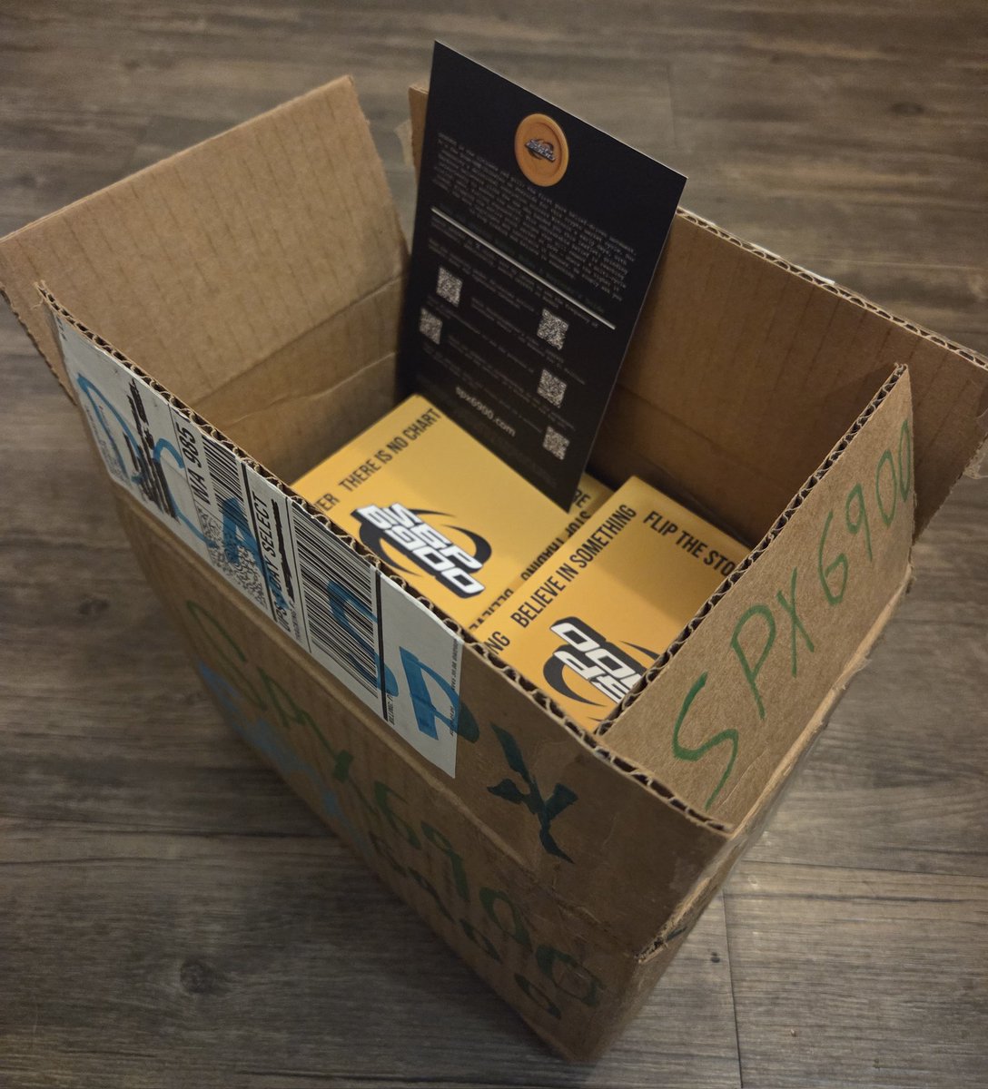 etrnull (@etrnullspx) on Twitter photo day 1 of posting a box of $spx leaflets until spx6900 flips the boomer stock market 😼 day 1 of posting a box of $spx leaflets until spx6900 flips the boomer stock market 😼