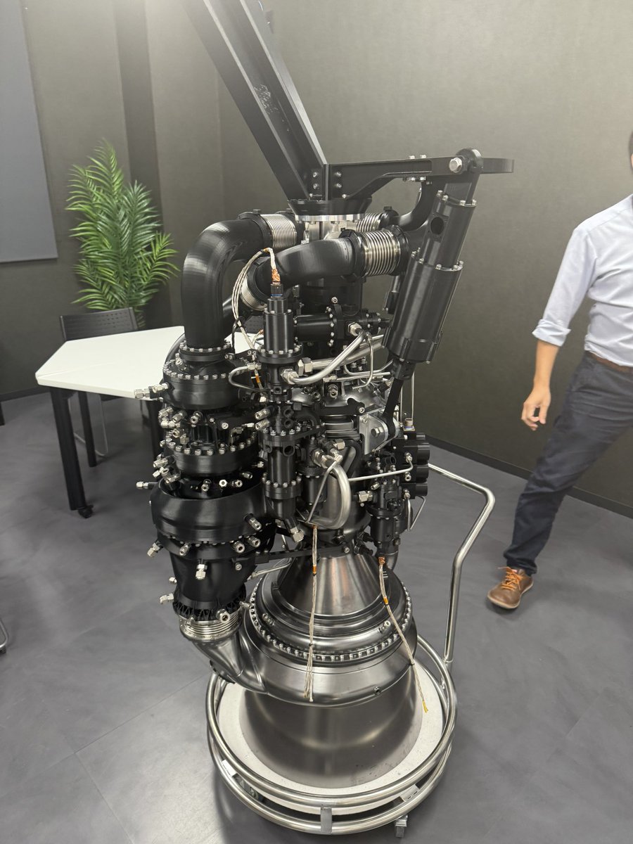 堀江貴文(Takafumi Horie、ホリエモン) (@takapon_jp) on Twitter photo 【既存資産を活かす発想が導く、宇宙への新局面】
昨日のインターステラテクノロジズ(IST)帯広支社訪問は、非常に価値のあるものだった。 【既存資産を活かす発想が導く、宇宙への新局面】
昨日のインターステラテクノロジズ(IST)帯広支社訪問は、非常に価値のあるものだった。