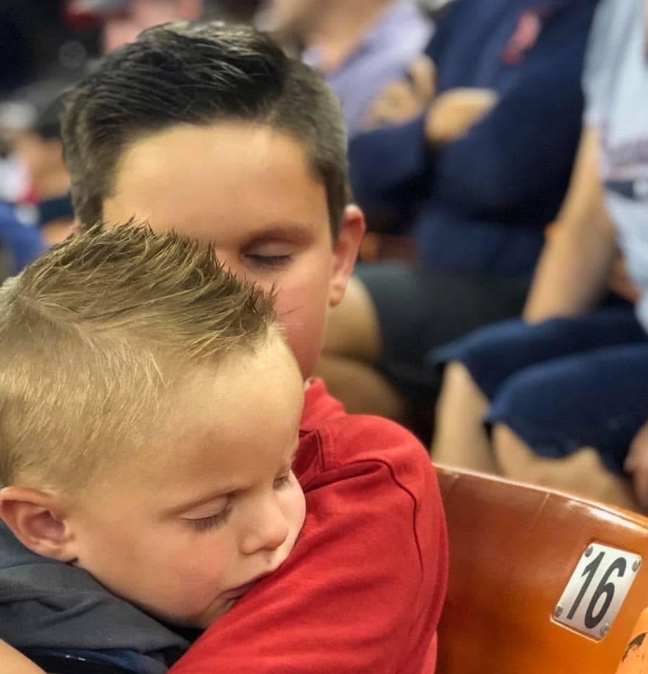 BostonAndScout's tweet photo. Being a big brother is literally my favorite thing in the world. https://t.co/CaoRpowdyZ