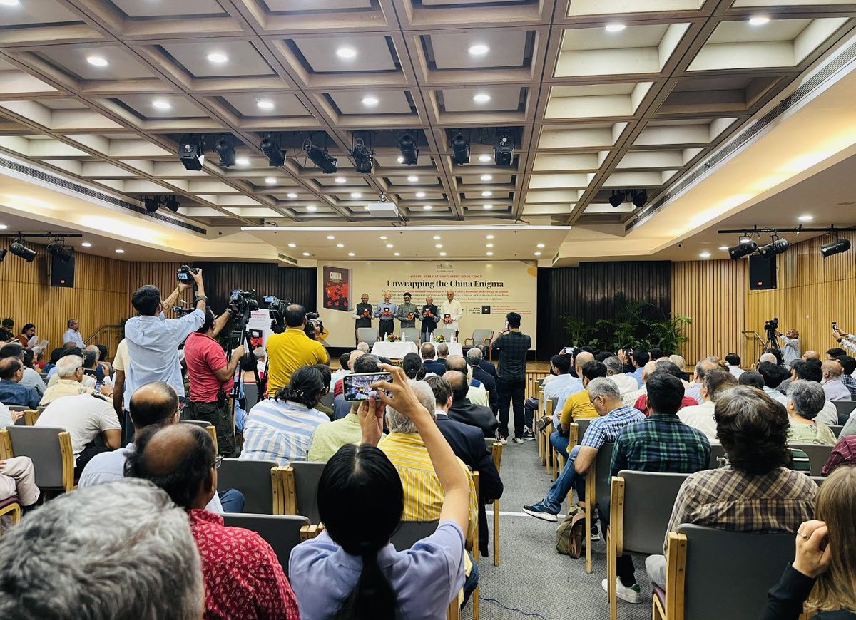 ananthkrishnan's tweet image. A fabulous discussion yesterday in Delhi to launch @the_hindu’s volume China: Indian Perspectives with thought-provoking interventions from @ShivshankaMenon @VGokhale59 @ashokkkantha Shyam Saran @santoshpai_k Manoj Joshi @vedavn @antaragsingh Poonam Surie. Link ⬇️