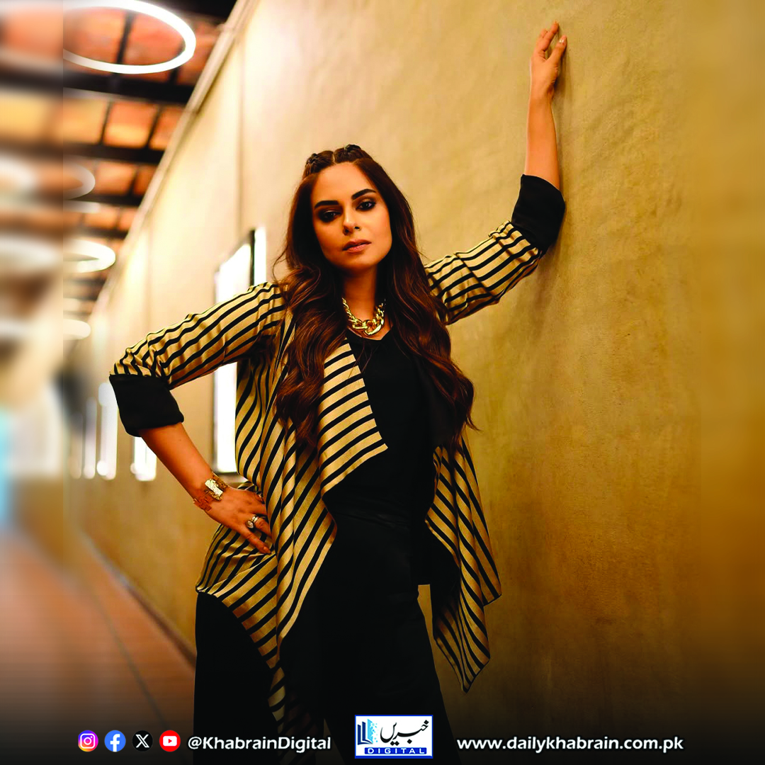 daily_khabrain's tweet photo. "Amar Khan — star on screen, today’s birthday queen!" 🎉
#khabraindigital #AmarKhan #HappyBirthday #BirthdayQueen #PakistaniActress #StarOnScreen #CelebratingAmarKhan #ShowbizStar #PakistaniCinema #BirthdayVibes #ShiningStar https://t.co/Hi4A4qNBrq
