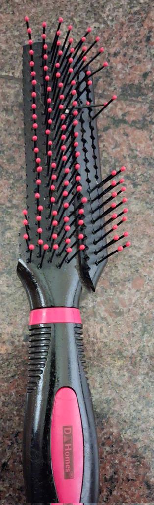 Quality of or Product of China.
This comb hasn't survived not even for 90 days.

Then how would be their nuclear bombs?