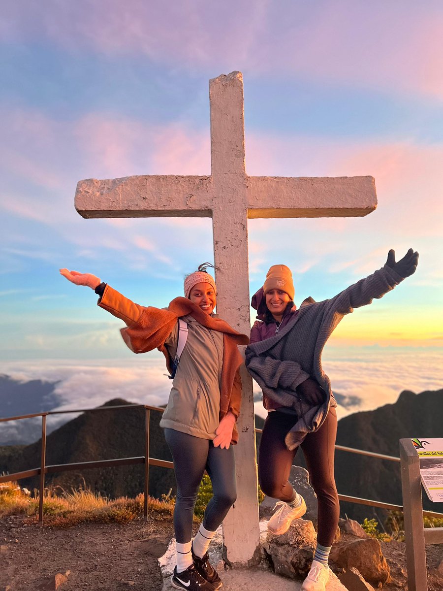 bongoutdoors's tweet photo. Tour al Volcán Barú en 4x4

Si buscas vivir una experiencia inigualable en Chiriquí, debes visitar el gran Volcán Barú! 🌋 

Con sus 3475 msnm es el punto de mayor elevación de Panamá donde podrás apreciar ambos océanos 🌊 

✅ https://t.co/erlUwm2lKV
✅ +507 60909741

#turismo https://t.co/Q1nN2A7Ec4