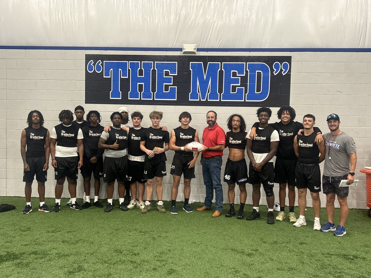 Lebanon Football (@bdpfootball) on Twitter photo S/O to the ENTIRE Defensive unit for being selected the Jordan Graves Farm Bureau player of the game-Mount Juliet. Gave up only 3 points,  only 103 total yards, and forced  3 turnovers.  #BDP S/O to the ENTIRE Defensive unit for being selected the Jordan Graves Farm Bureau player of the game-Mount Juliet. Gave up only 3 points,  only 103 total yards, and forced  3 turnovers.  #BDP