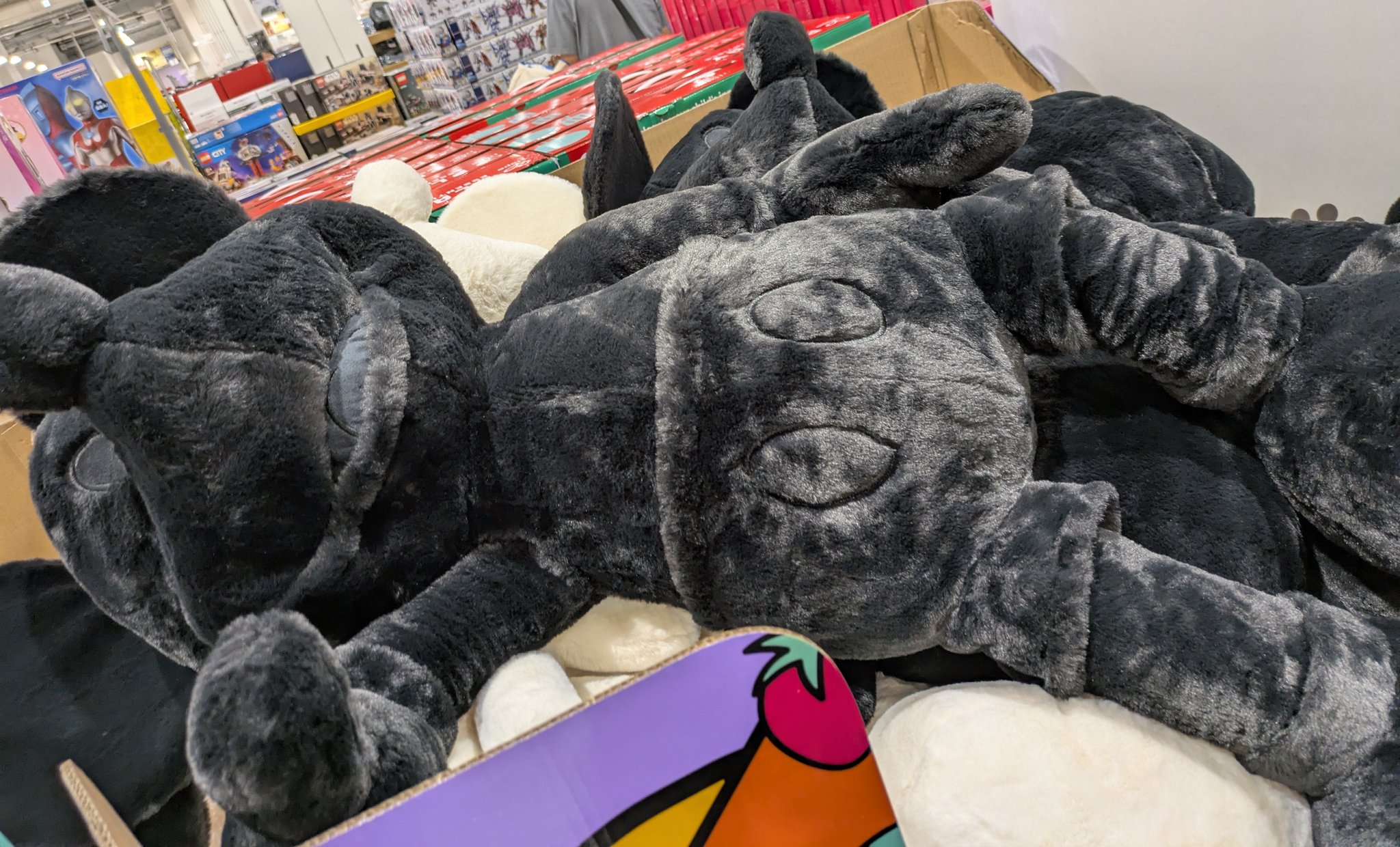 コストコ様今年新発売の白と黒のミッキー ダンボール発送 コストコ様今年新発売の白と黒のミッキー ダンボール発送 コストコ中毒