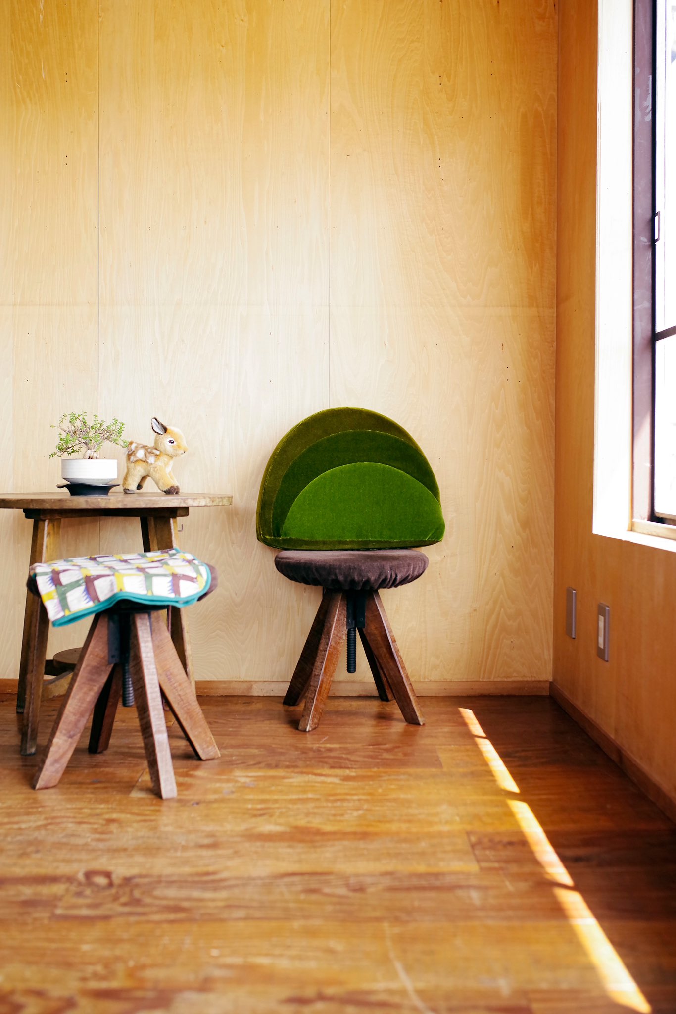 宇宙椅子　古墳クッション　グリーン　　　Mサイズ　前方後円墳　奈良 宇宙椅子 古墳クッション グリーン Mサイズ 前方後円墳 奈良 - メルカリ