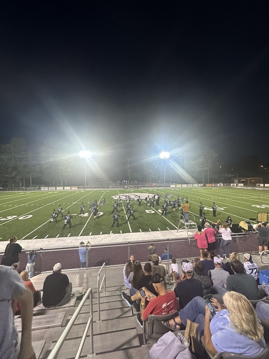 HHStn_Athletics's tweet photo. Friday Night Lights – Thursday Edition
What a night!
The Bulldog Nation showed up strong with an electric student section, the band rocking, and our cheerleaders bringing the energy
Your Hampton Bulldogs took care of business, defeating Jellico 48-0
#gn5gl #sweepstakes @TMobile https://t.co/DYiKiqyE4A