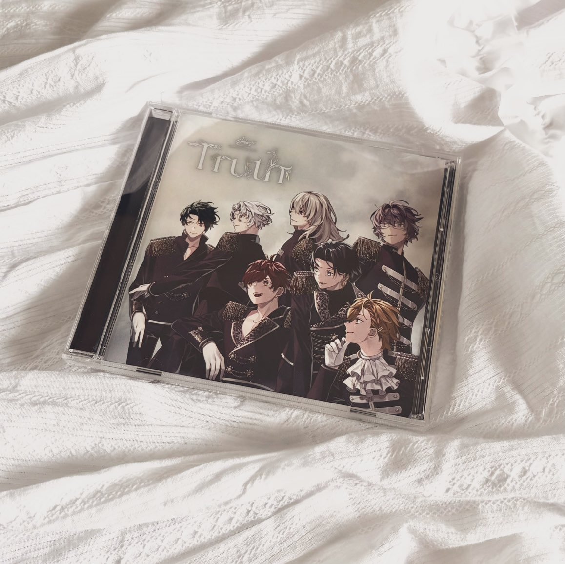 Anthos_twt's tweet photo. 🪺🥚『Truth』 Emergence Day 🥚🪺

💿新アルバム『Truth』リリースデイ！
Antholicの応援とサポートに感謝します。
We are here because of your support.

囚われた真実が解放される時、
彼らの選択が未来を動かす🍎

#Anthos_All
#AnthosFandom 
#華Doll #Truth https://t.co/lvn2SzeA2g