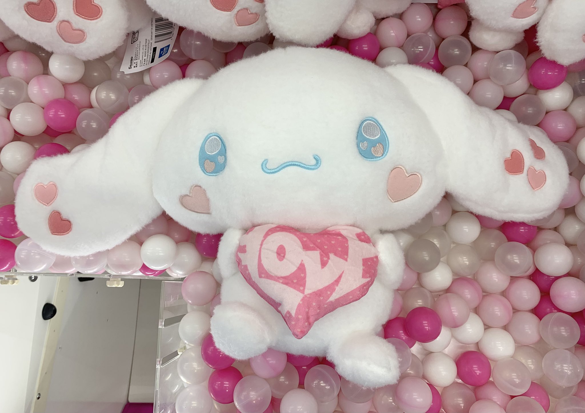 イコラブ　シナモロールぬいぐるみ サンリオ】「＝LOVE」とシナモロールのイコラブコラボプライズが