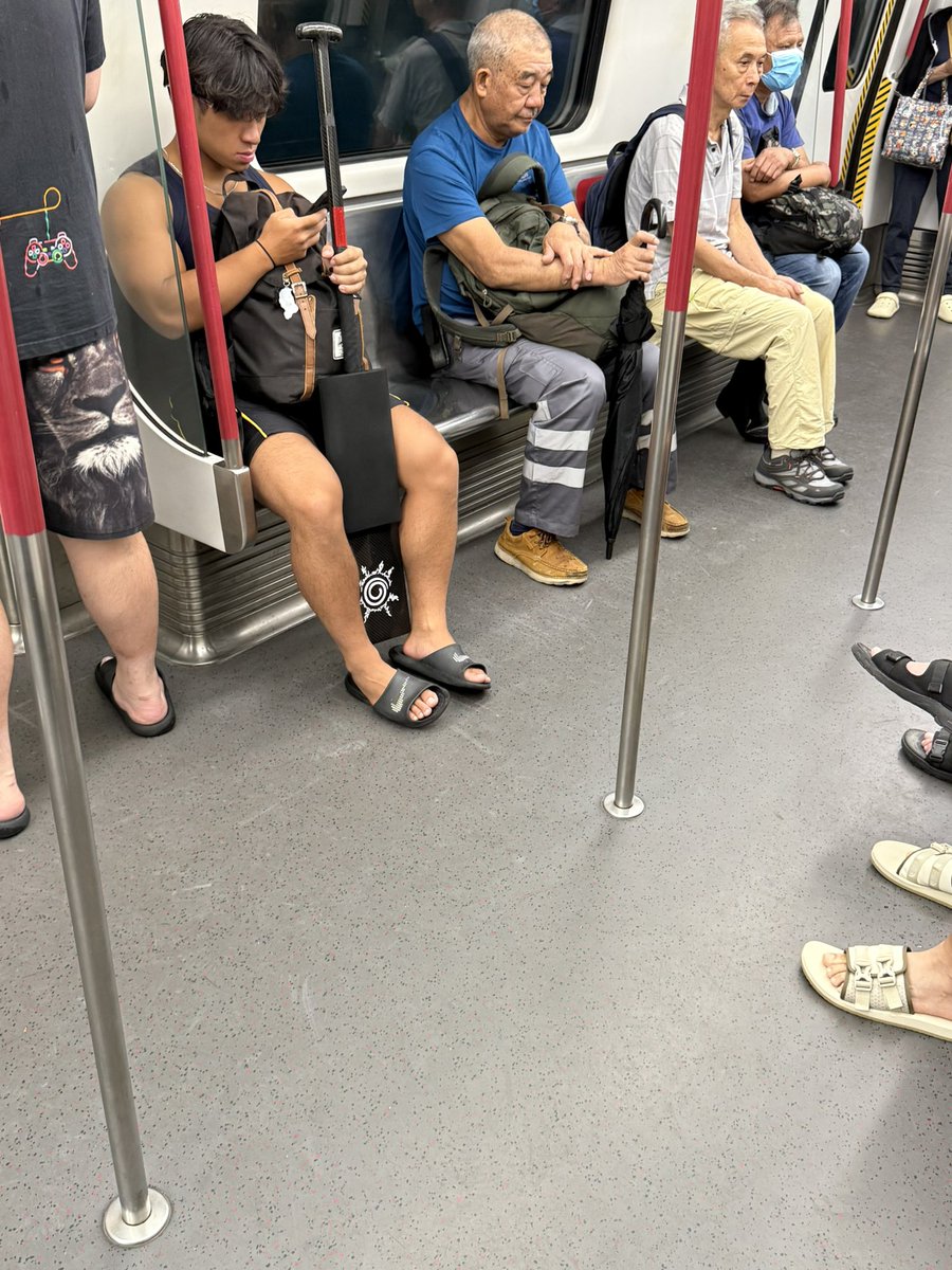 tinydickson01's tweet image. 📷 cityhunt