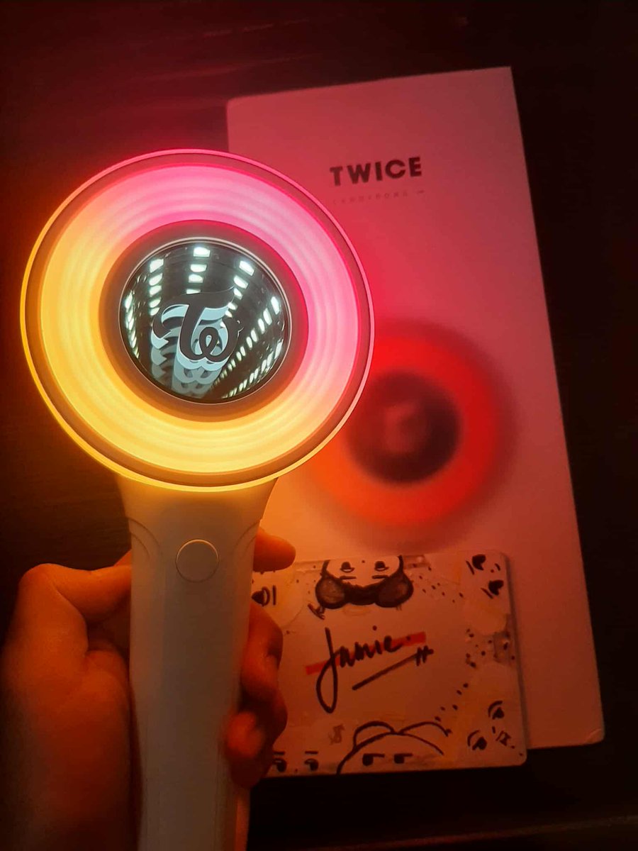daegucciTH's tweet photo. @ja_jajjaa TWICE Candybong infinity for rent! 🍭 

Rental fee: 800 php
Security deposit: 1,000 php (refundable)

MOD: SDD thru grab/lalamove (PAYMENT first before magbook)

PM for more details! 🩷

Loc: Manila https://t.co/AoY9Q2MDZm