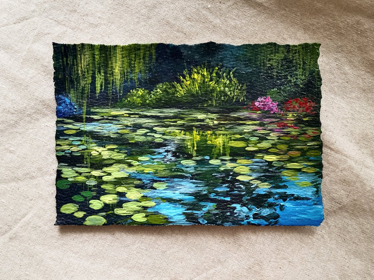 สวัสดีค่า ชื่อนาเดียร์ หรือในนาม moodandtone.bykwl 😊💕
งานส่วนใหญ่ตอนนี้จะชอบวาด landscape สีสันสดใส แล้วก็ชอบวาดสระบัวดอกไม้ต่างๆ สีที่ใช้จะเป็นสีอะคริลิค ตอนนี้พยายามที่จะสร้างผลงานบน material ต่างๆ สนุกมากๆ 
.
ฝากติดตามผลงานด้วยนะคะ/
CMS ยังเปิดรับงานตลอดค่า