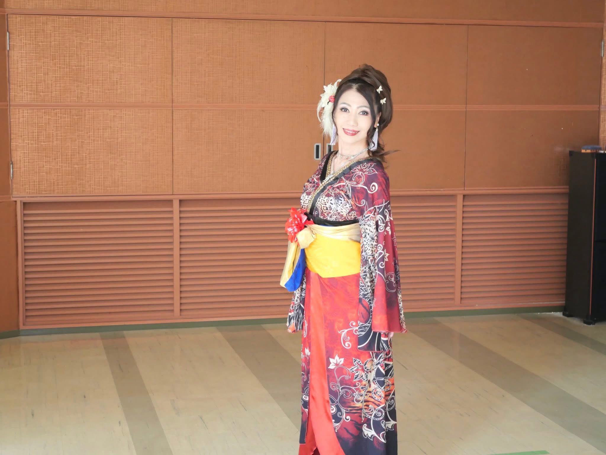 ミュージシャン rena 空が焼けたんだよ 思ったより素敵なところだった 海でDJしたい