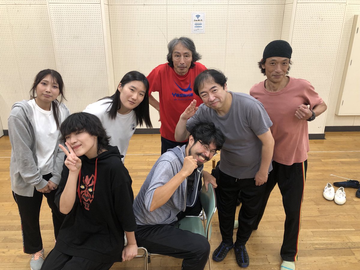 発条ロールシアター2025秋公演
「人のいぬ山」
作・演出 則末チエ

10月31日（金）〜11月3日（月・祝）
中野 スタジオあくとれにて！

ありふれた、でもどこか不思議な山のお話です。

hatsujoroll.site
※9月20日10時よりチケット発売開始

 #人のいぬ山