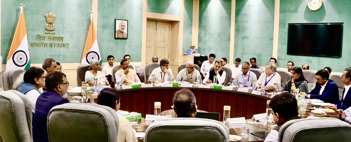 GST collection per month is approx 1.8L-2L crores which is paid by each &amp; every Indian.

Even with entire rationalization, the revenue loss is only 45000(2%) crores.

With minor income tax slab changes which is paid by 1%-2% is 1L crores.

भगवान जाने ये बाबू कहां पढ़ कर आते हैं।